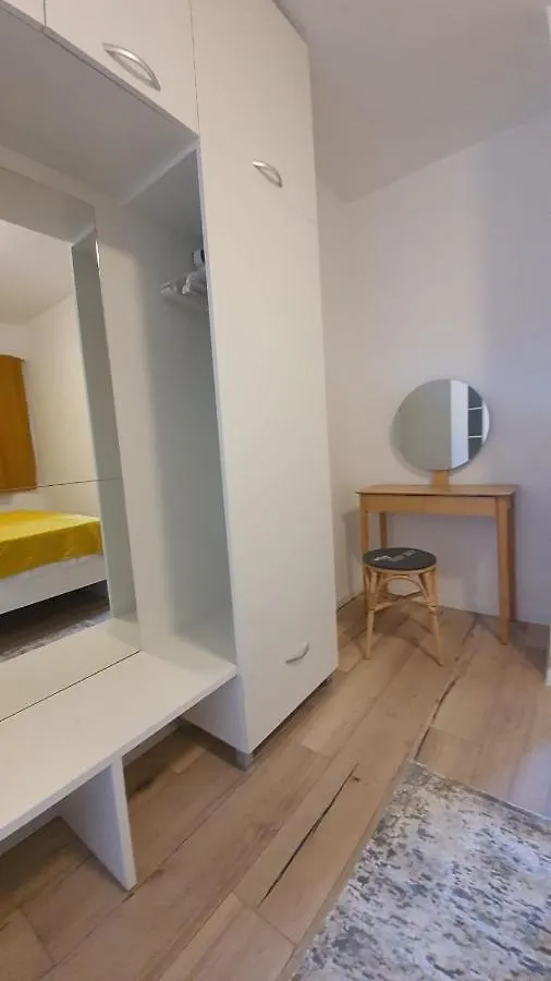 Apartments Gemma Mandre