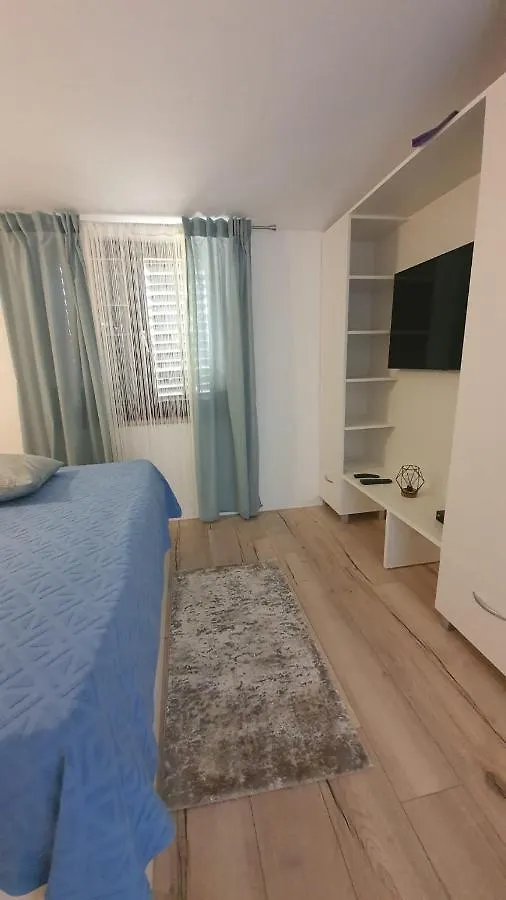 Apartments Gemma Mandre