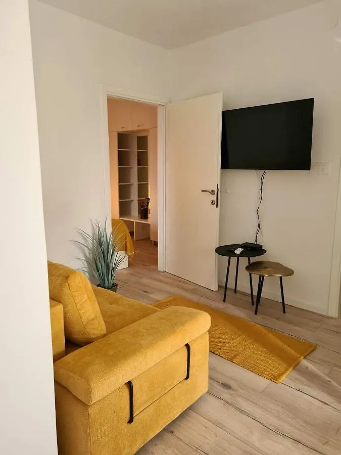 Apartments Gemma Mandre